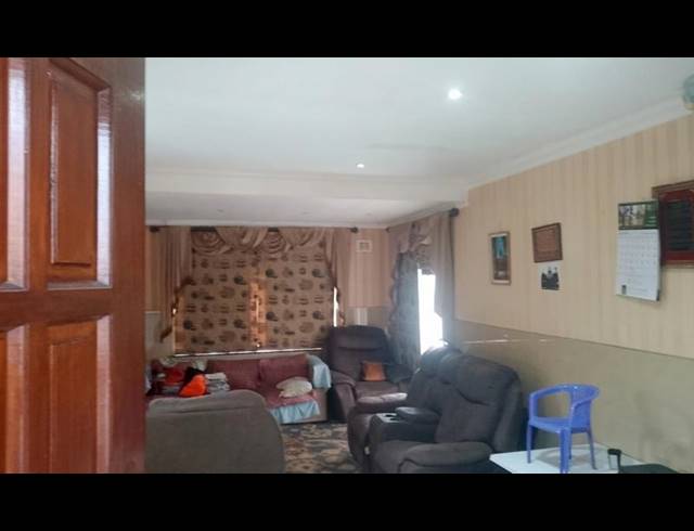 3 BEDROOM HOUSE FOR SALE IN RESERVOIR HILLS